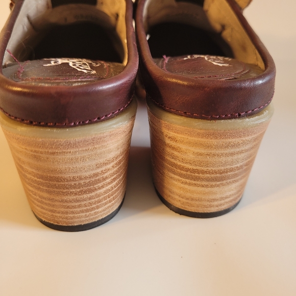 FREEBIRD BY STEVEN COLLINS MULES SIZE 7 red croc - Picture 7 of 8